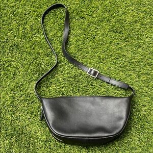 Madewell Black Sling Leather Belt Bag Silver Hardware